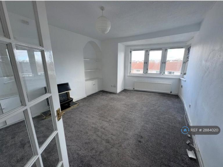 Flat Whitemoss Avenue in East Kilbride
