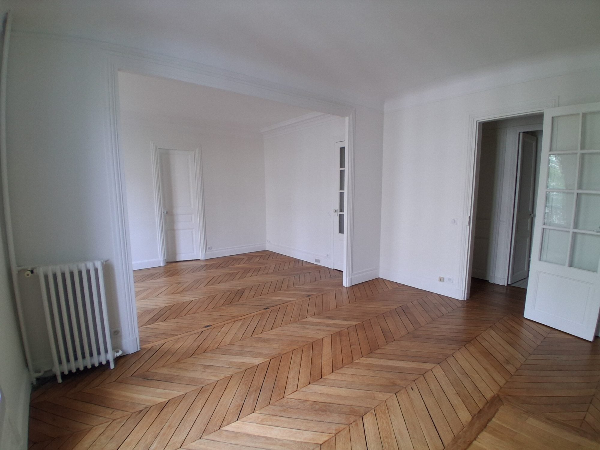 Flat Boulevard Émile Augier in Paris