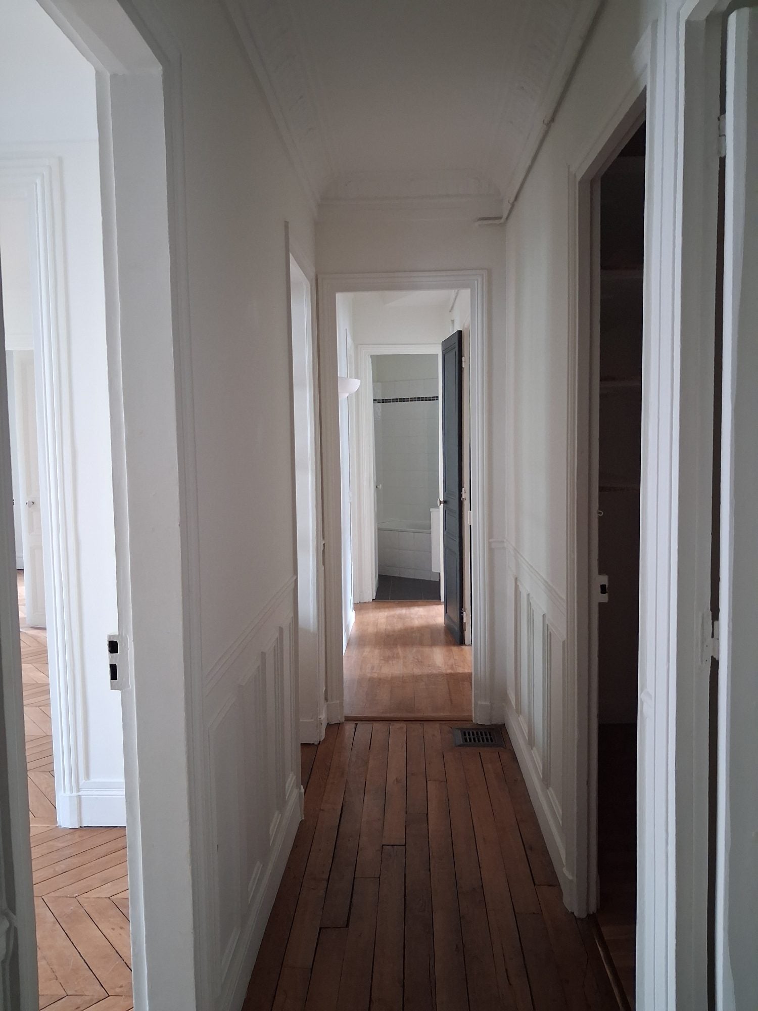 Flat Boulevard Émile Augier in Paris