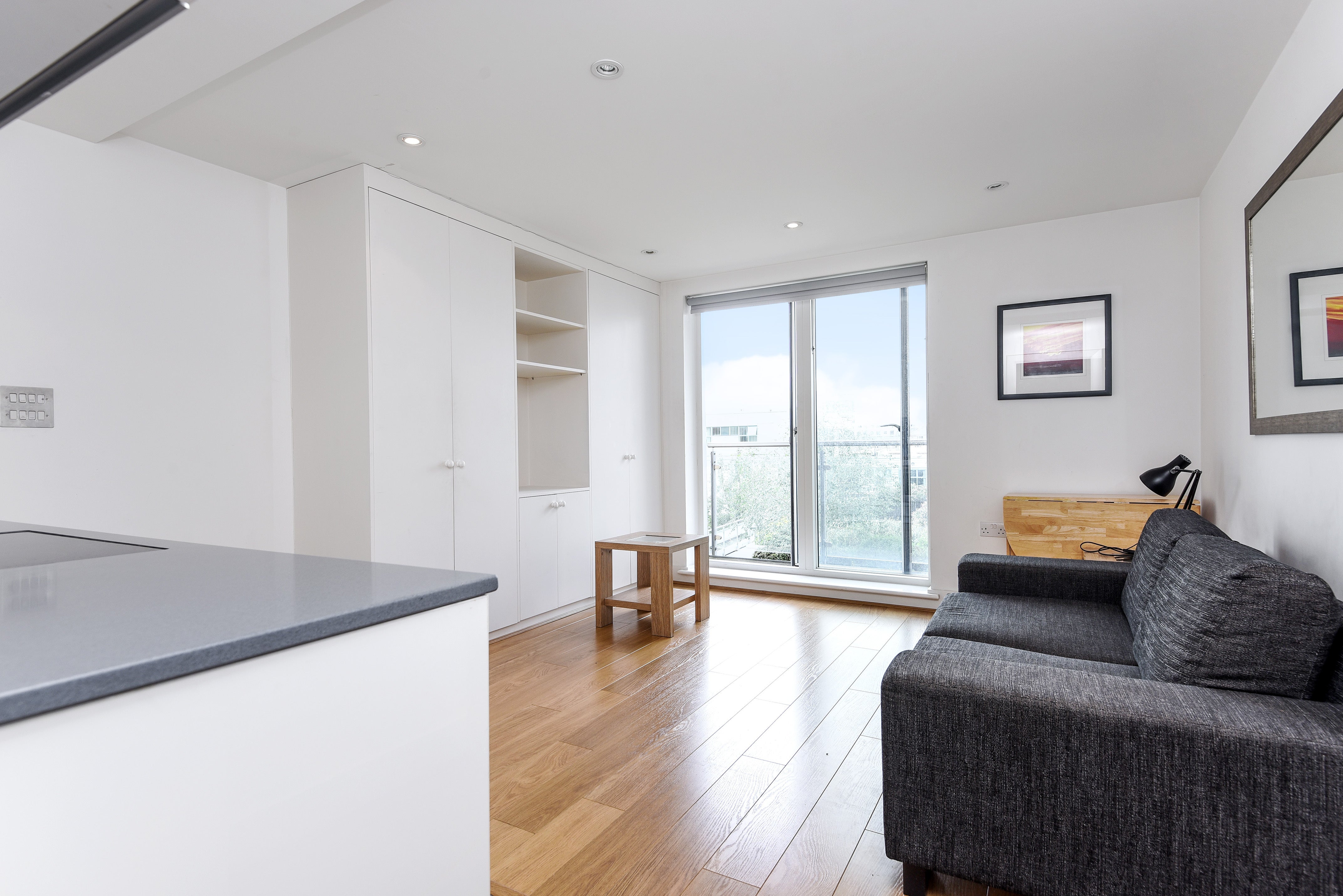 Flat Yeo Street in Greater London