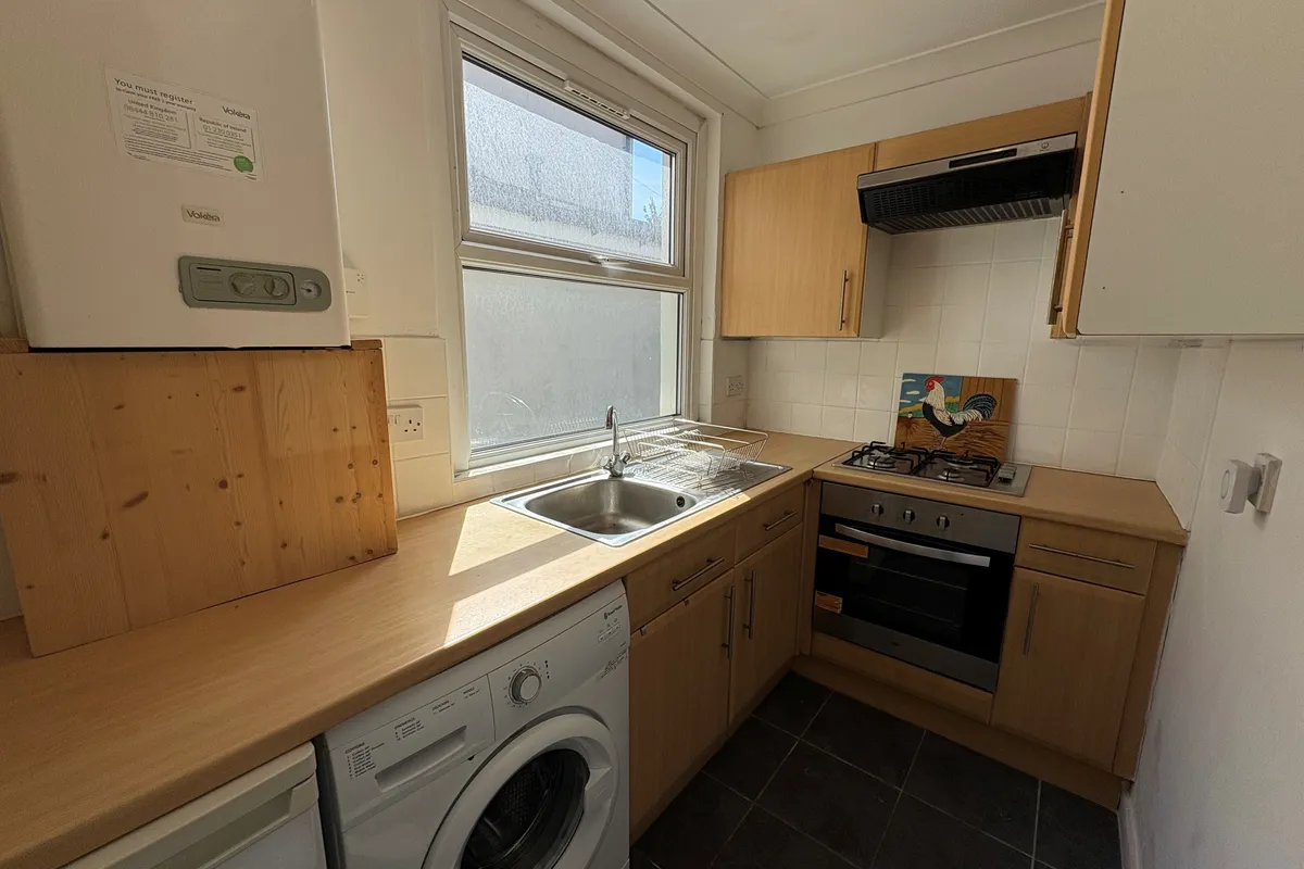 Flat Penllyn Road in Cardiff