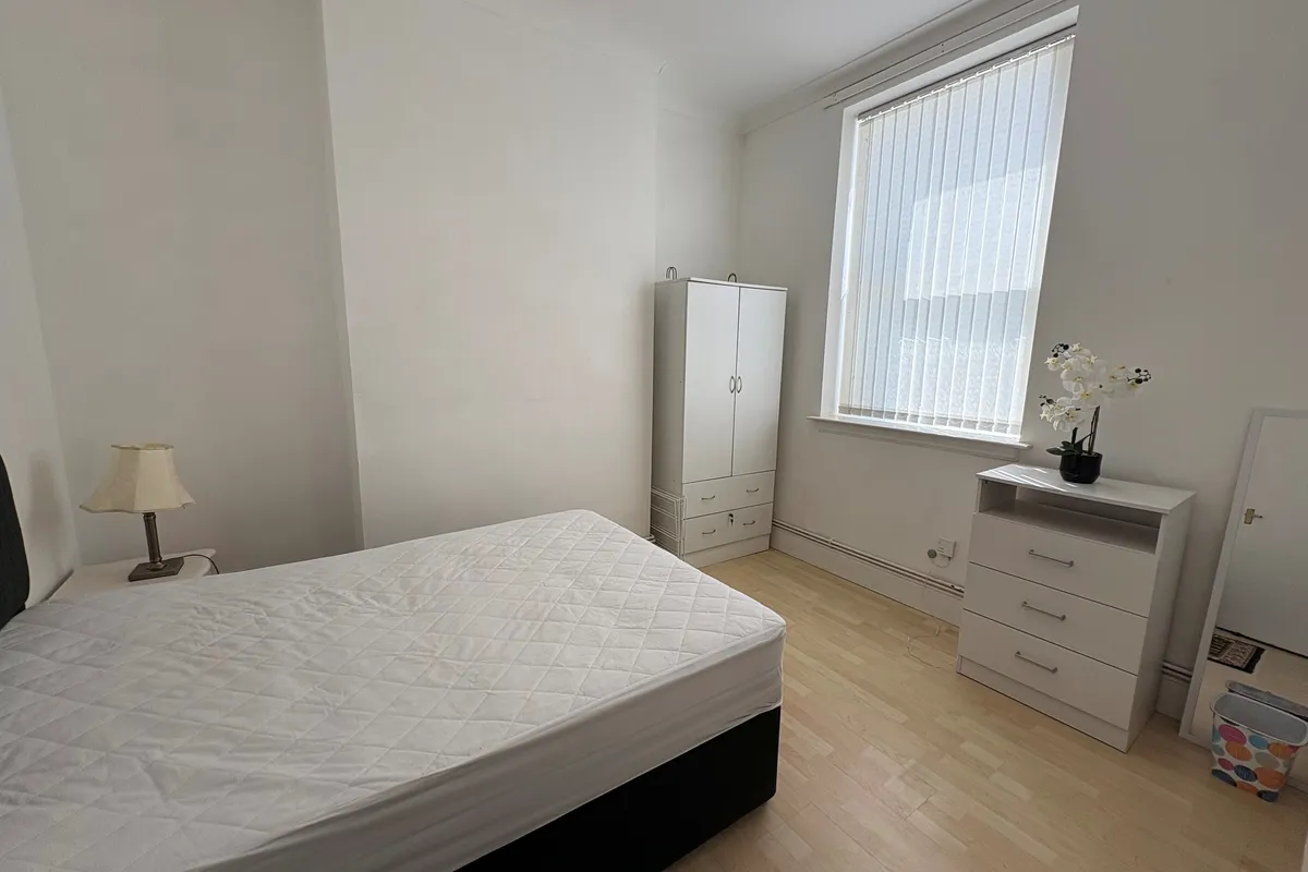 Flat Penllyn Road in Cardiff
