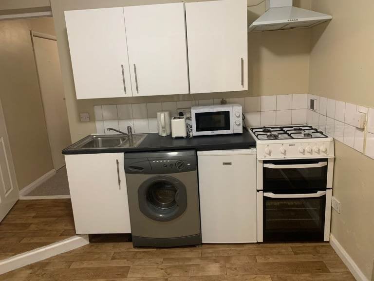 Flat Glenacre Close in Cambridge