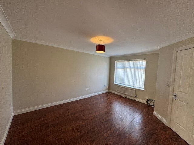House Tiverton Drive in Sandwell