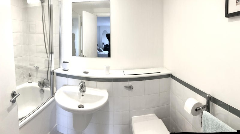 Room The Highway in Greater London