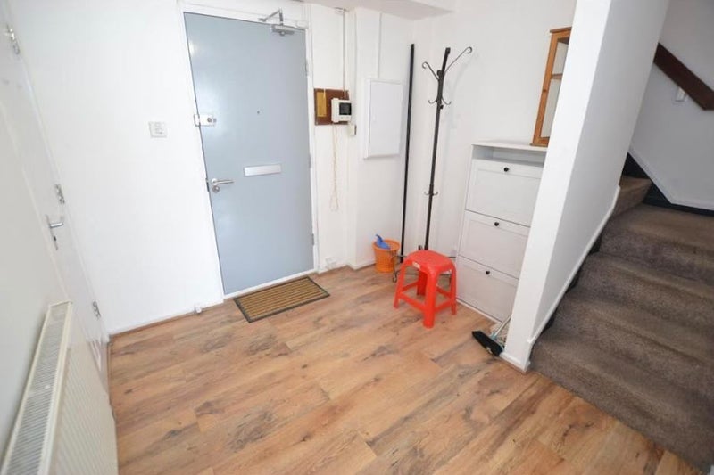 Room Clovelly Way in Greater London