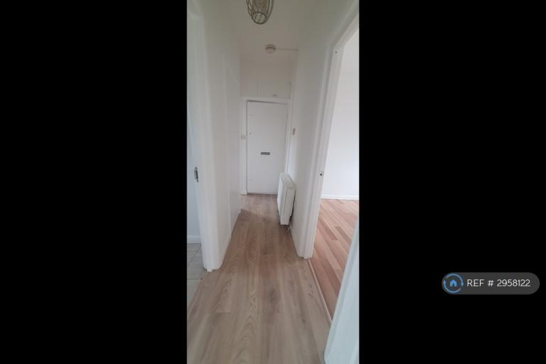 Flat Waterloo Road in Southampton