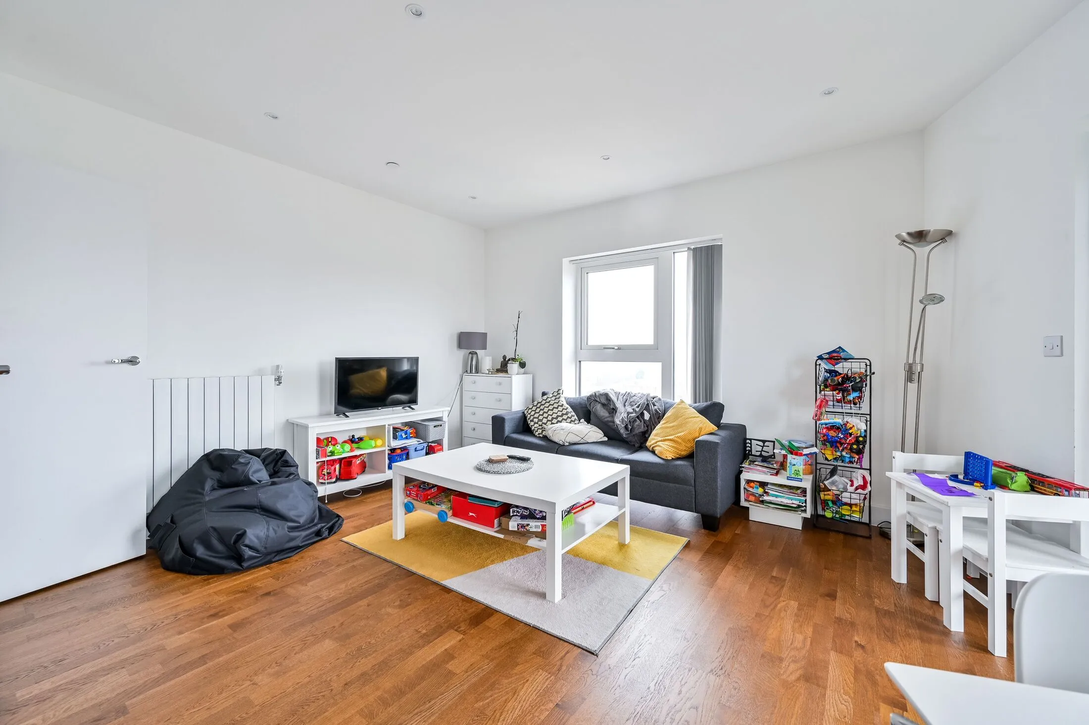 Flat Plumstead Road in Greater London