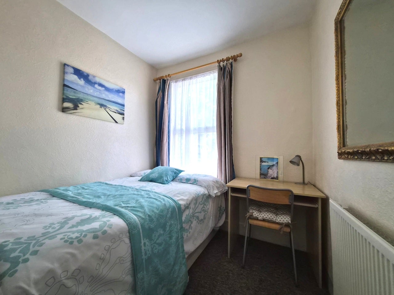 Flat Leybourne Road in Greater London