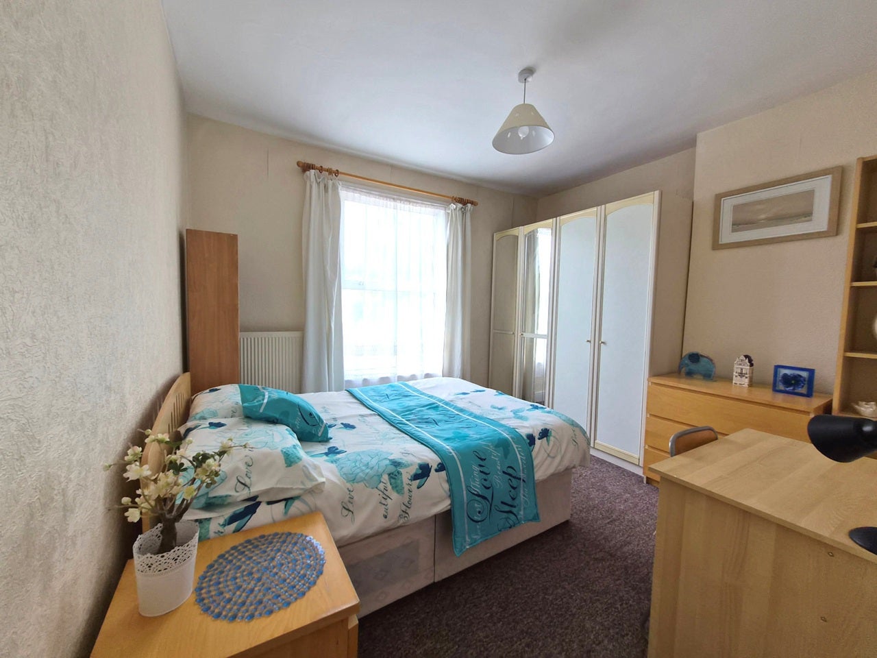 Flat Leybourne Road in Greater London
