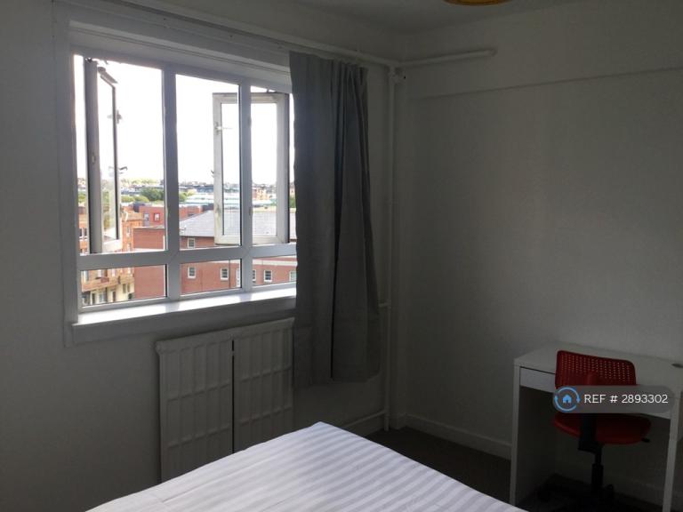 Flat Westfield Court in City of Edinburgh