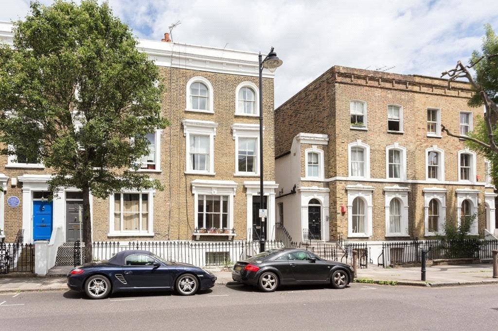 Flat Englefield Road in Greater London