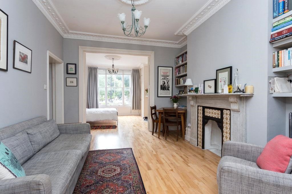 Flat Englefield Road in Greater London