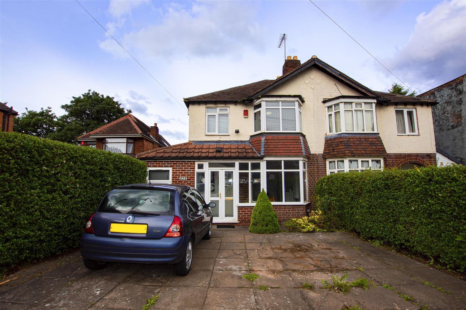 Flat Harborne Park Road in Birmingham