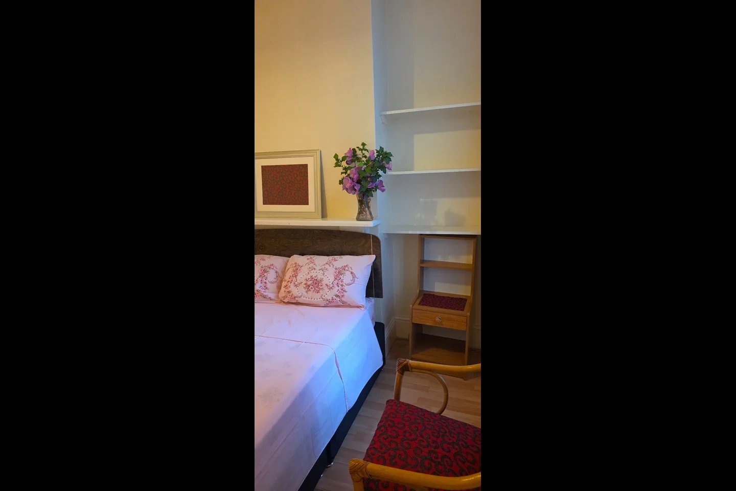 Room Crownhill Road in Greater London