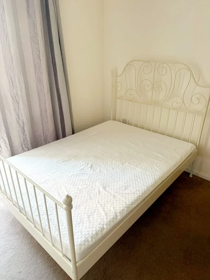 Room Fen Street in Milton Keynes
