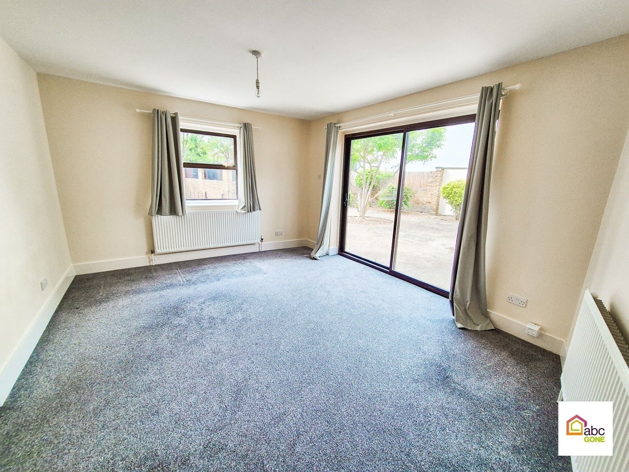 Flat Cameron Road in Greater London