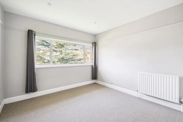 Flat Jordans Mews in Greater London