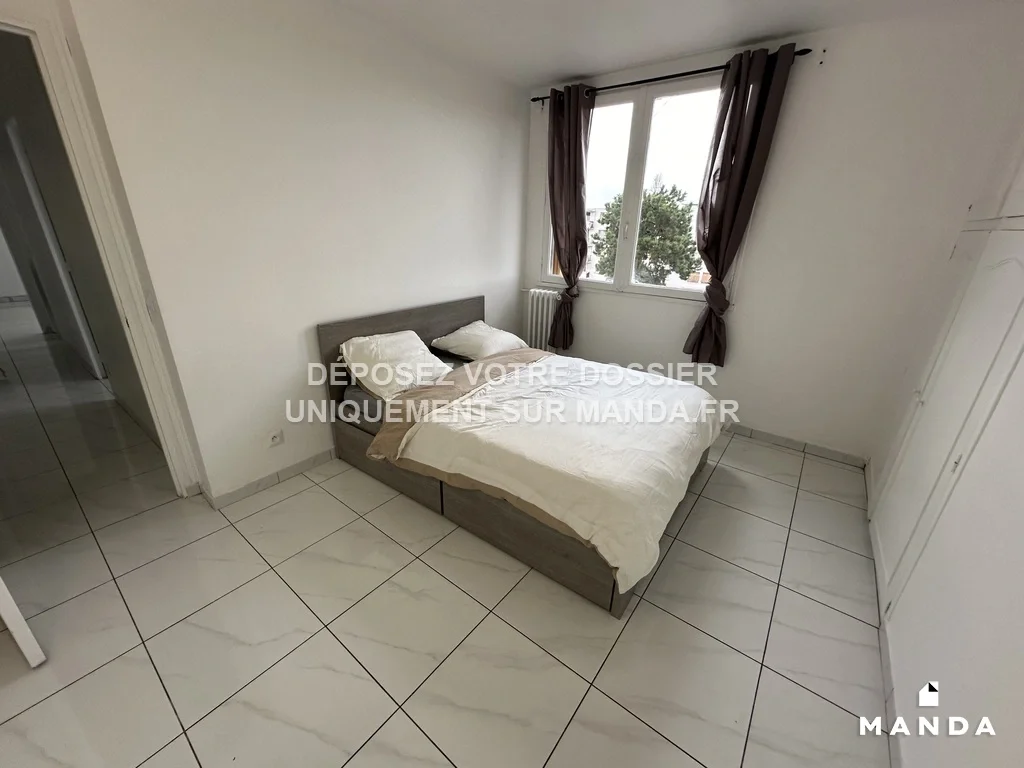 Chambre Résidence Malherbes à Sarcelles
