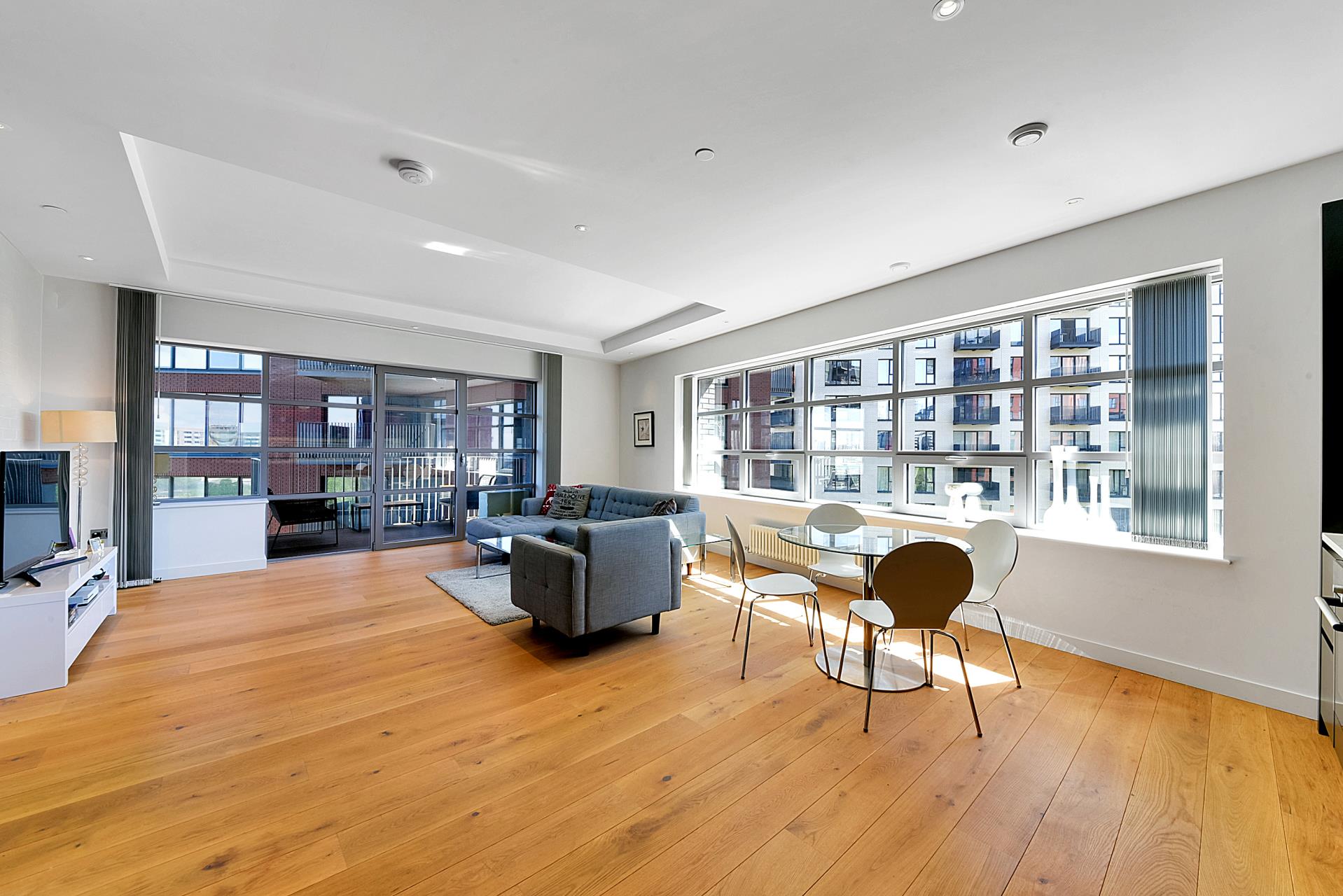 Flat Hope Street in Greater London