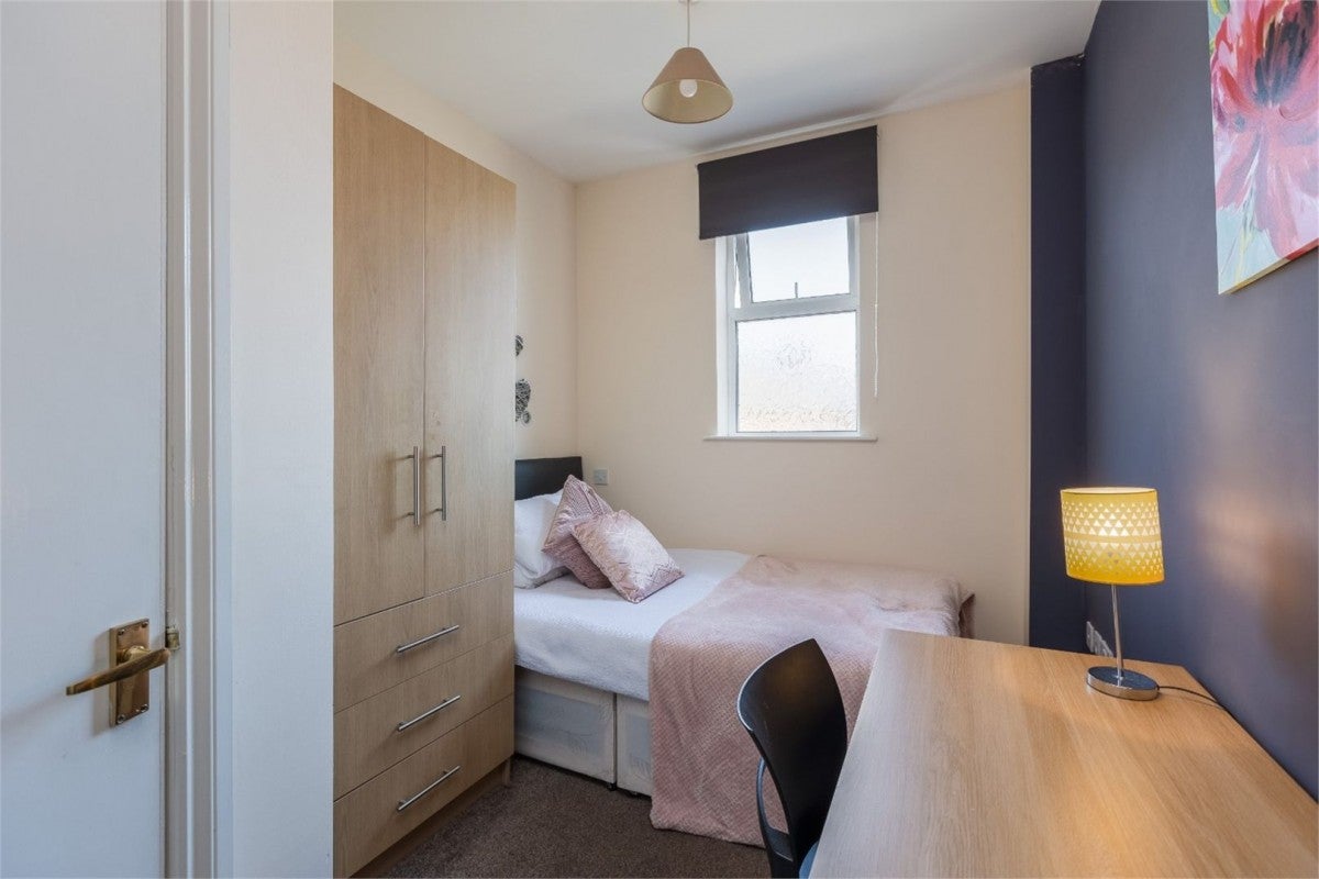 Room Bede Street in Sunderland
