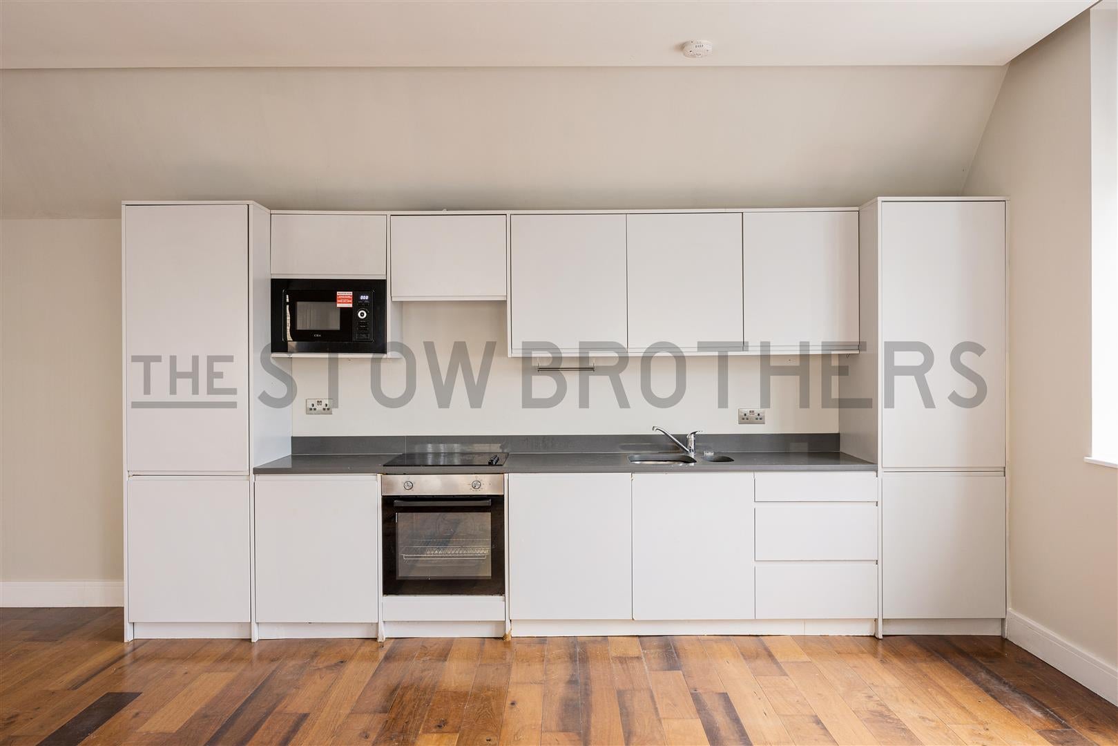Flat Francis Road in Greater London