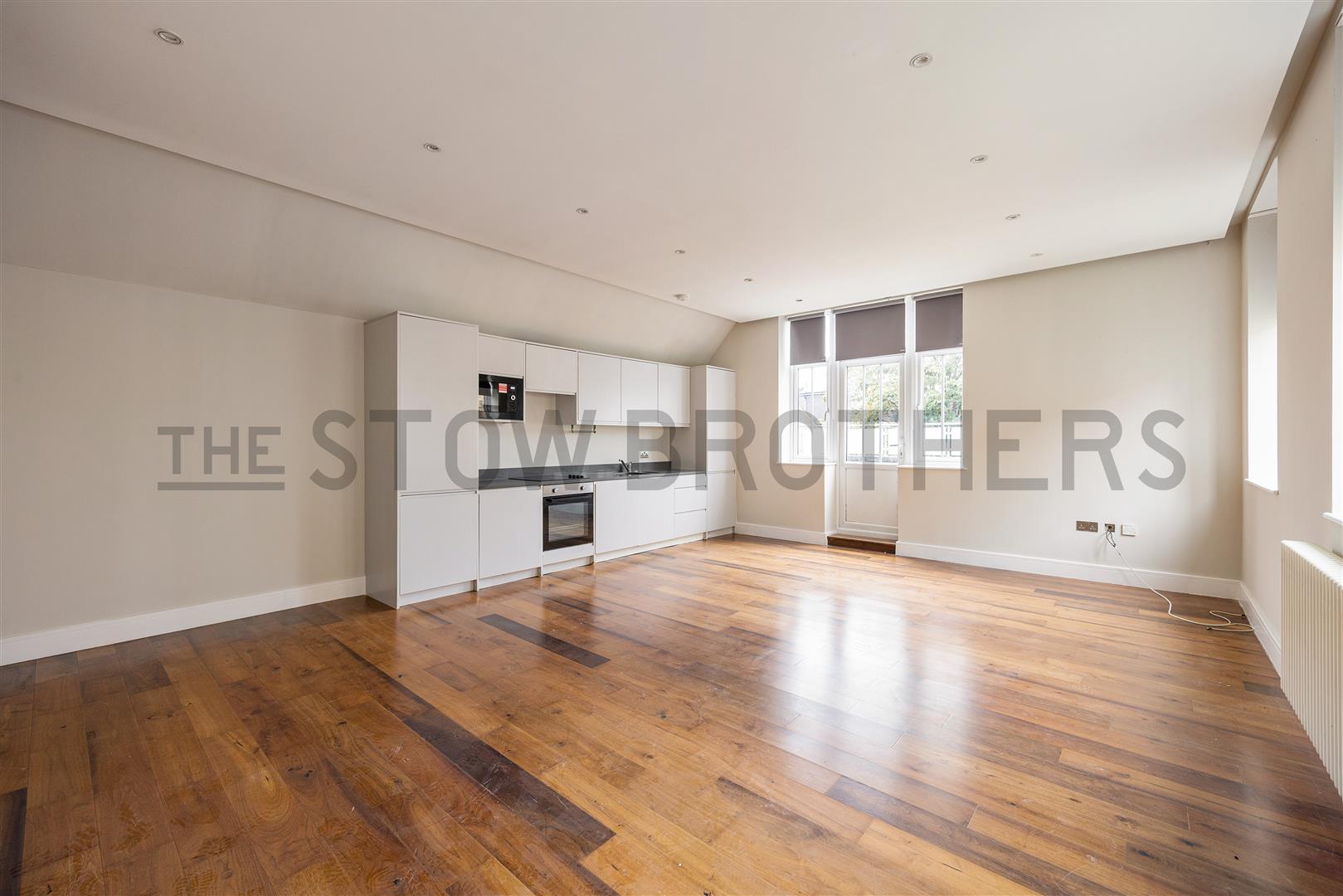 Flat Francis Road in Greater London