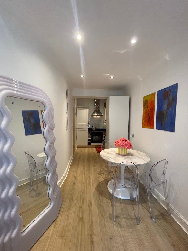 Flat Caledonian Road in Greater London