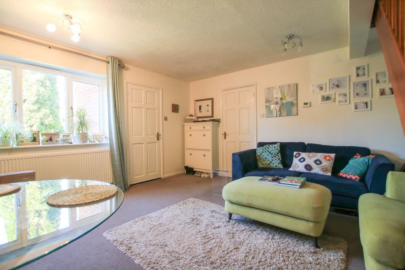 House Suffolk Close in Wokingham