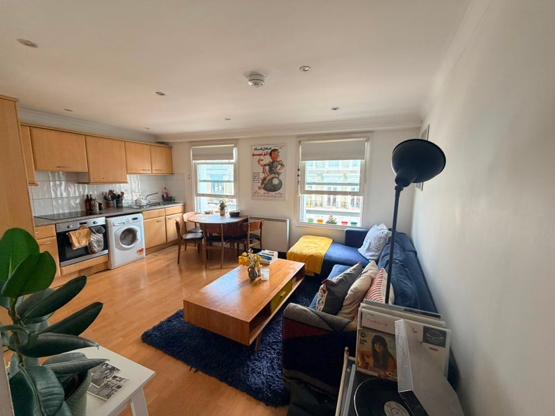 Room Old Dairy Mews in Greater London