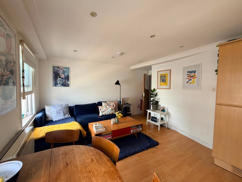 Room Old Dairy Mews in Greater London