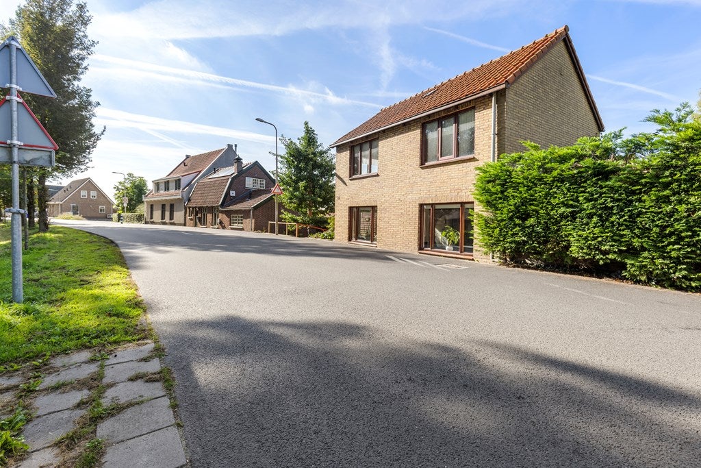 Huis Munnikendijk 10 in Westmaas