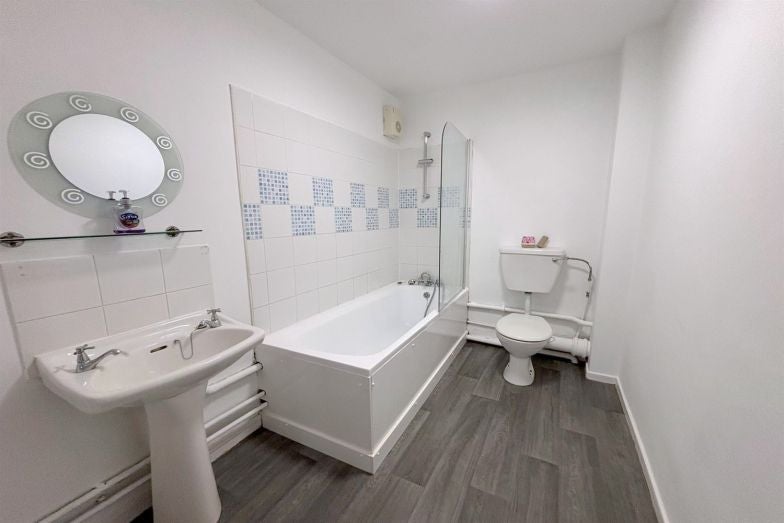 Flat Selmeston Place in Brighton and Hove