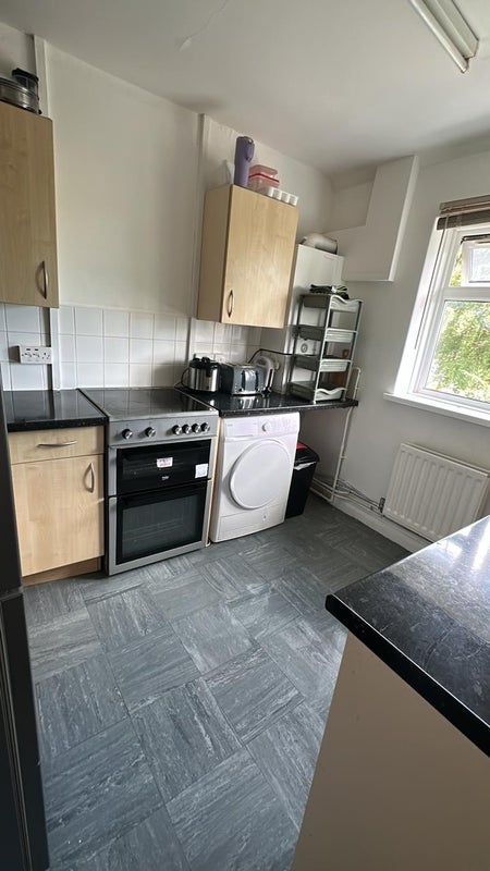 Room Ridgebrook Road in Greater London