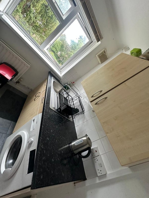 Room Ridgebrook Road in Greater London