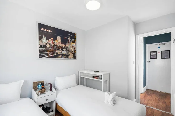 Room Oriental Place in Brighton