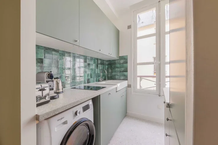 Flat Rue Pierre Leroux in Paris