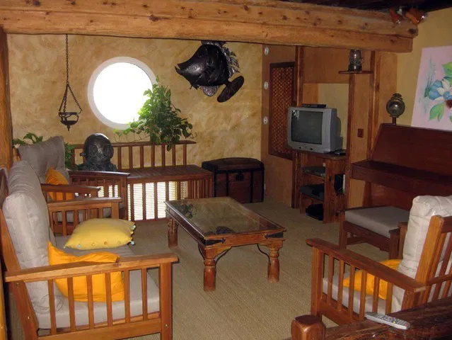 Room Avenue Pierre Cambres in Perpignan