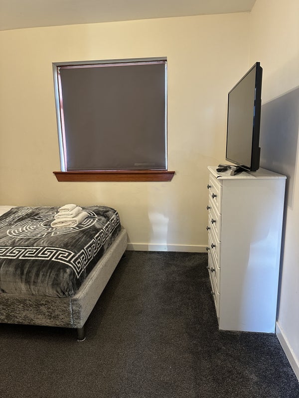 Room Drumchapel Road in Glasgow