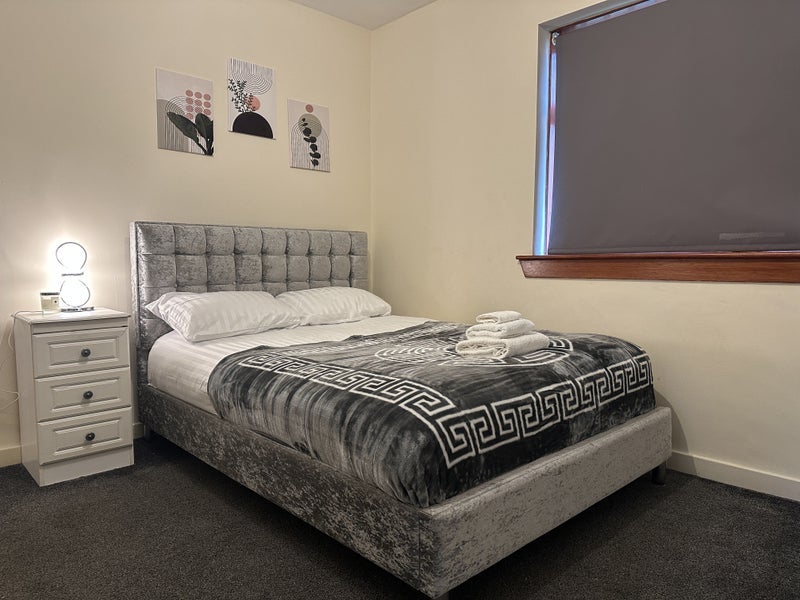 Room Drumchapel Road in Glasgow