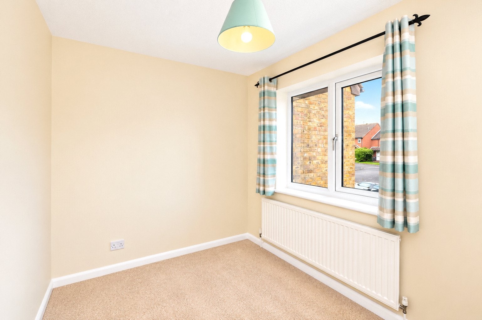 House Oakley Dell in Guildford