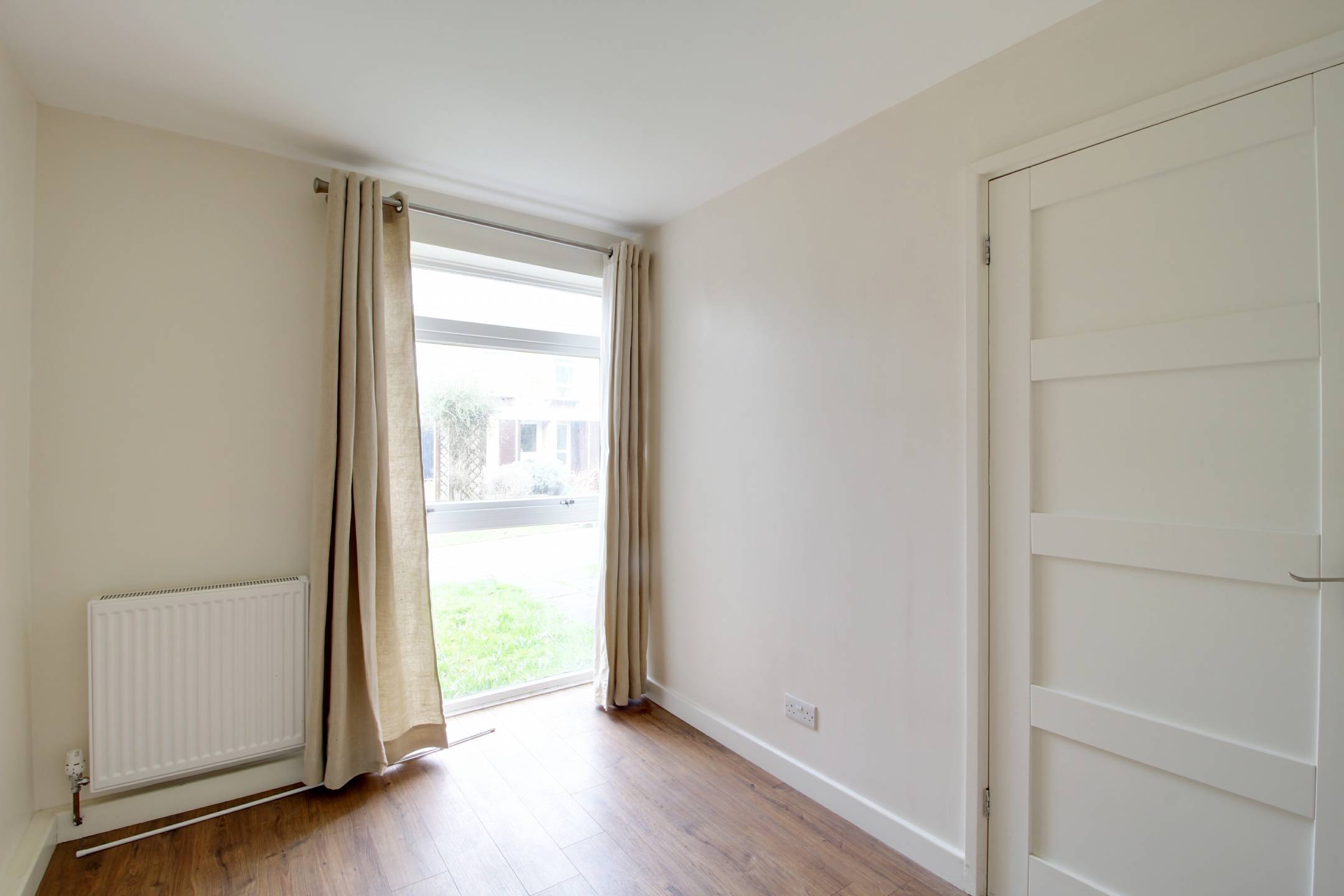 Flat Cotelands in Greater London