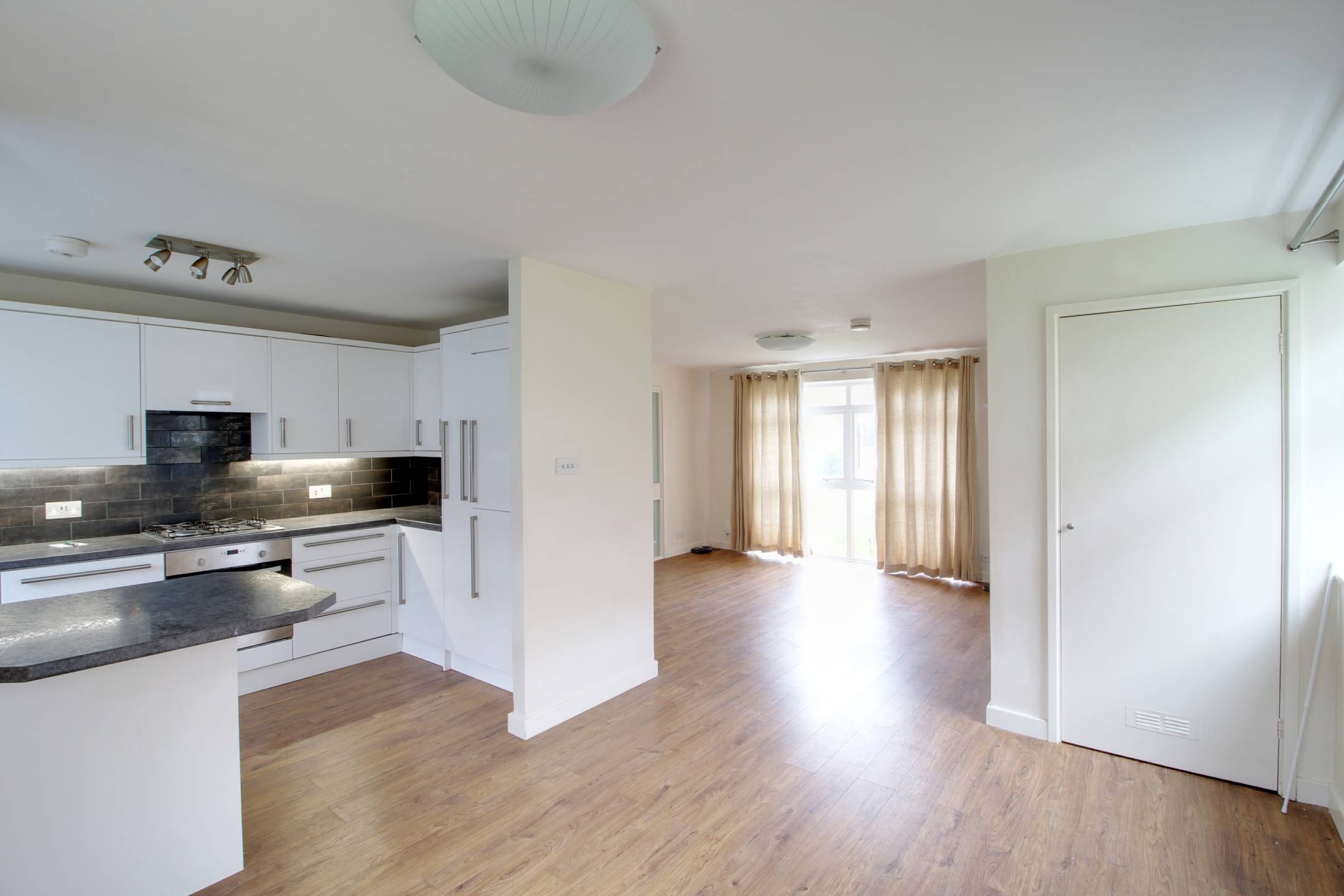 Flat Cotelands in Greater London