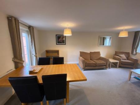 Flat Avocet Close in Rugby