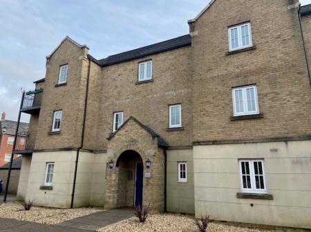 Flat Avocet Close in Rugby