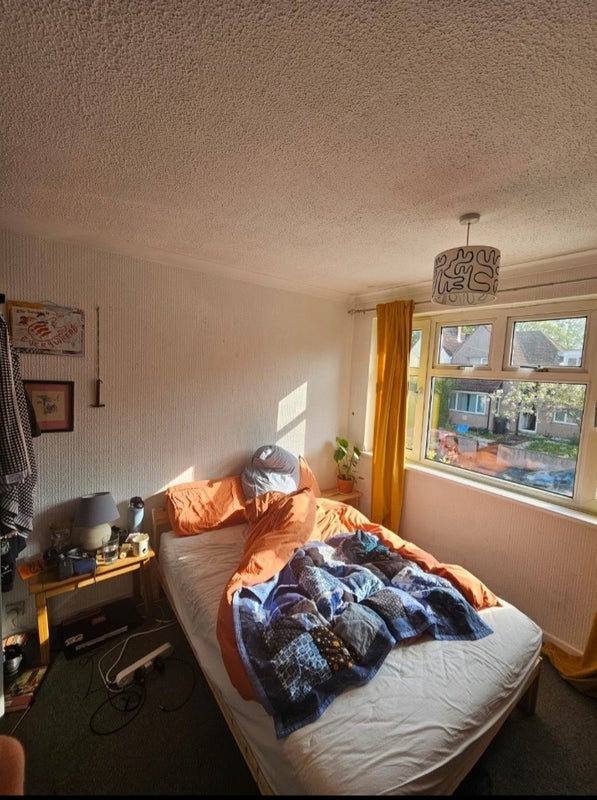 Room Gordon Road in Bristol