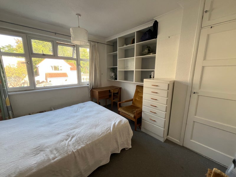 Room Gordon Road in Bristol