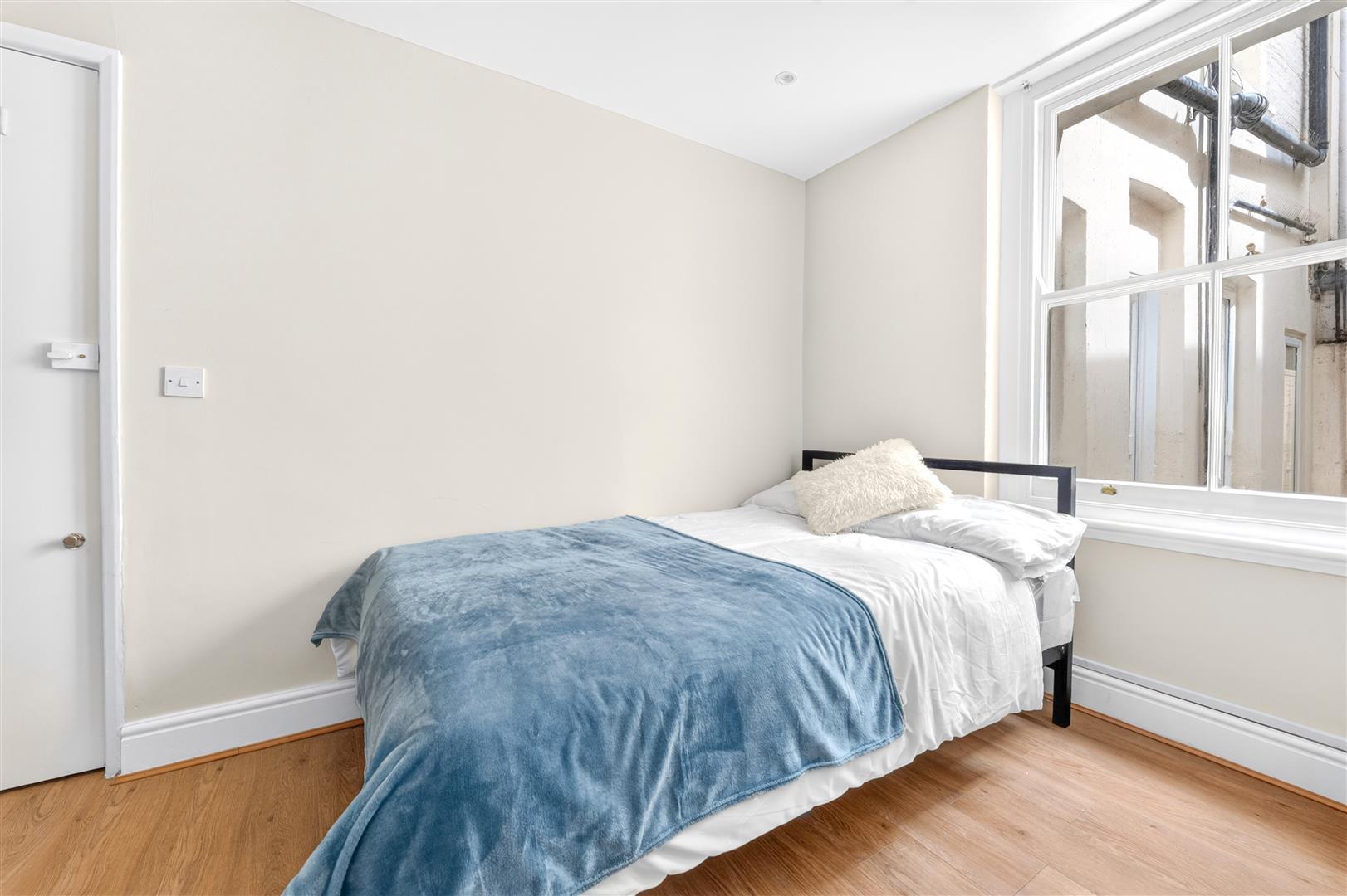 Flat St Petersburgh Place in City of Westminster