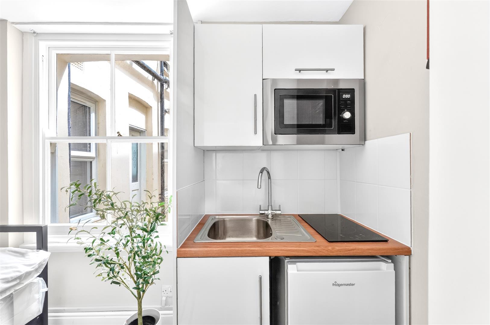 Flat St Petersburgh Place in City of Westminster