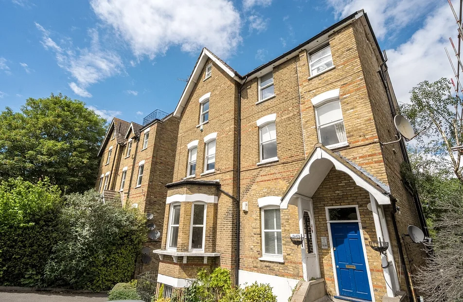 Flat Chulsa Road in Greater London